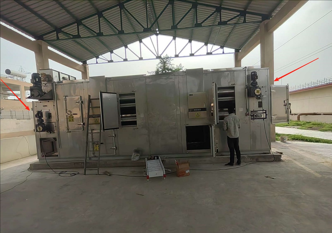 Sludge dryer – door and controls